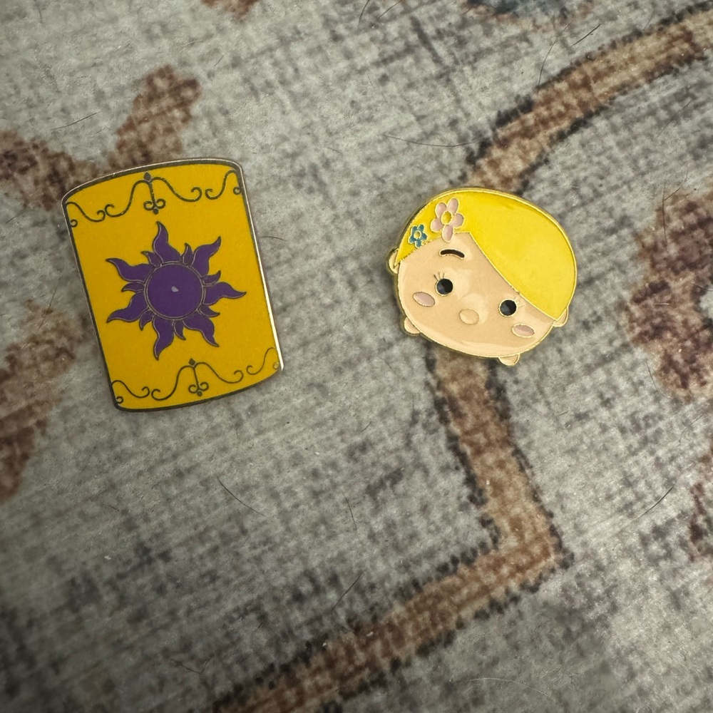 Lot of 2 Disney Tangled Enamel Pin Set - Yellow Lantern and Rapunzel Tsum Tsum